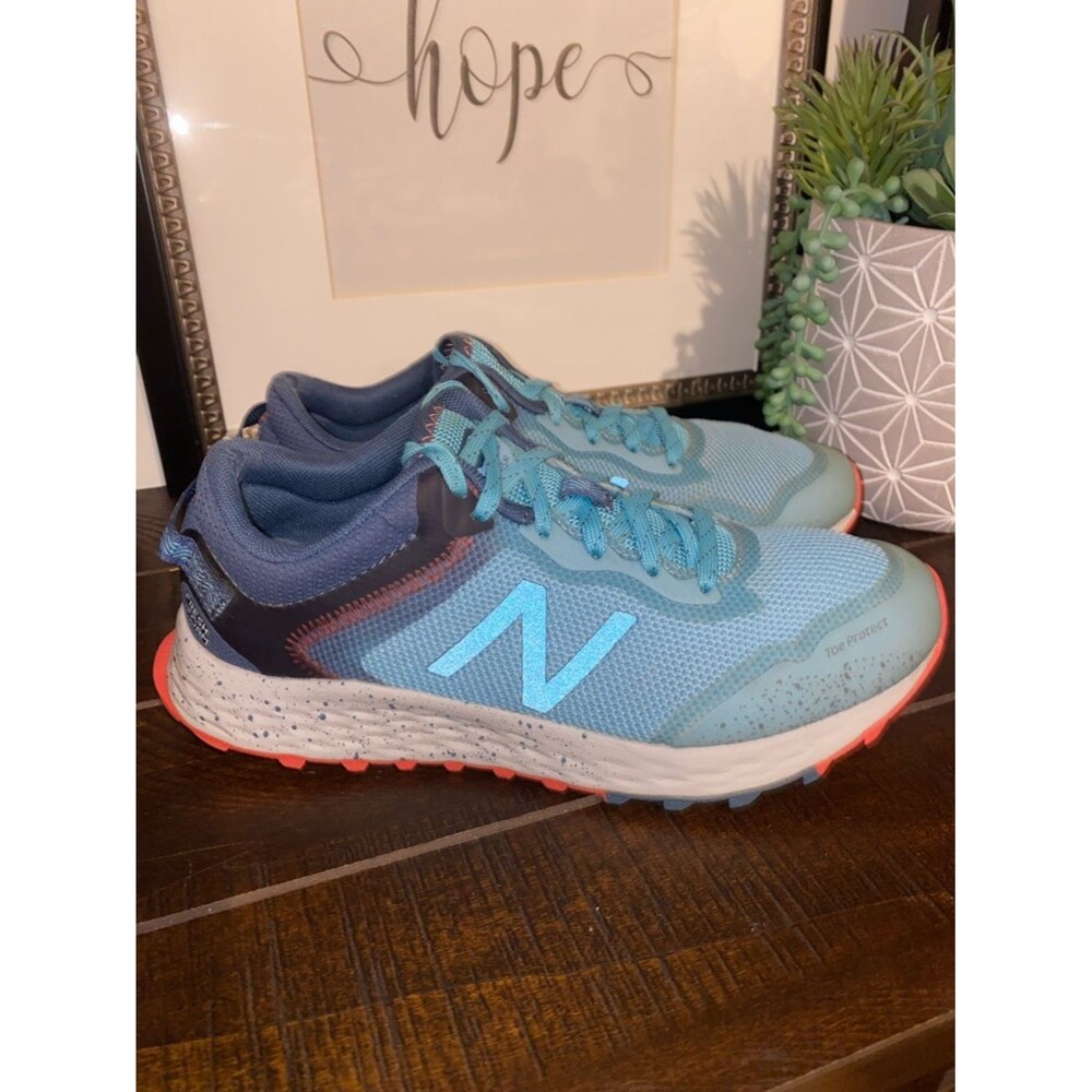 New Balance Women's Fresh Foam Arishi Trail V1 Sneakers Size 8.5 EUC